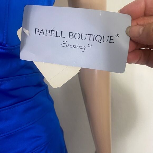 Elegant Adrianna Papell Boutique Evening maxi halter dress deep blue V neck - Picture 13 of 15